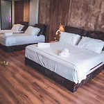 Aria Hotel