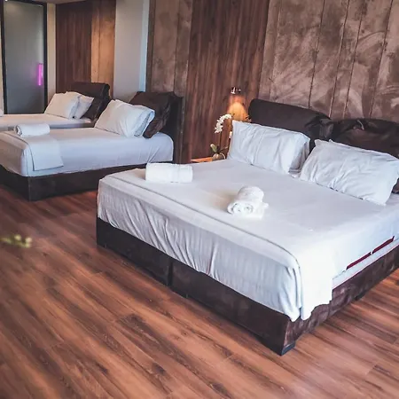 Aria Hotel