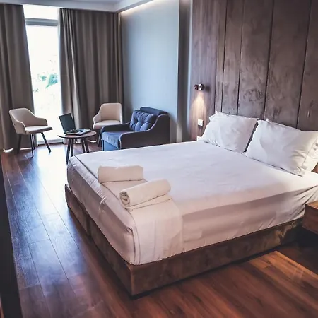 فندق Aria 4*