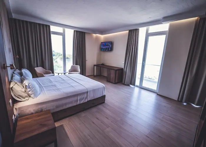 Aria Hotel Golem (Tirana)