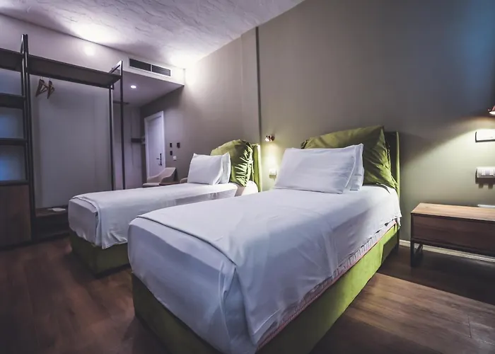 Aria Hotel Golem (Tirana)